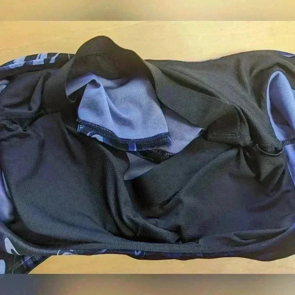 NWT ATHLETA Sport CROP top velvet texture size small support inside the shirt - Picture 12 of 15